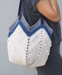 orgu canta modeli mavi renk suni deri sapli mavi fume