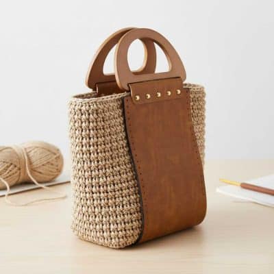 orta koruk ile yapilmis canta modeli