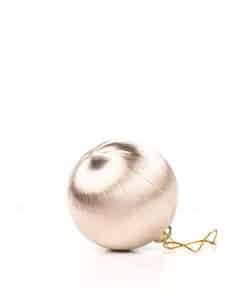 yilbasi topu ipek iplik sarili cam agaci sampanya yilbasi susu 5